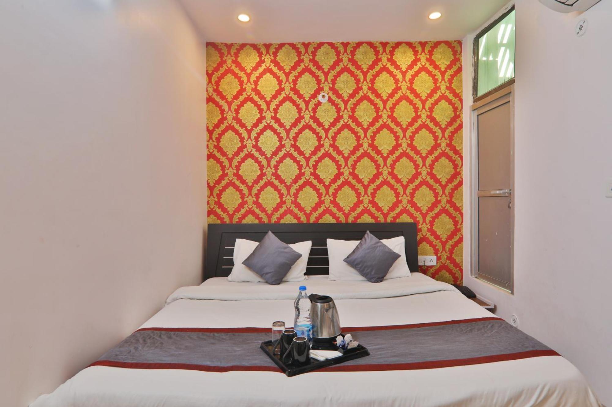 Divine Glory Hotel Lucknow Exterior foto